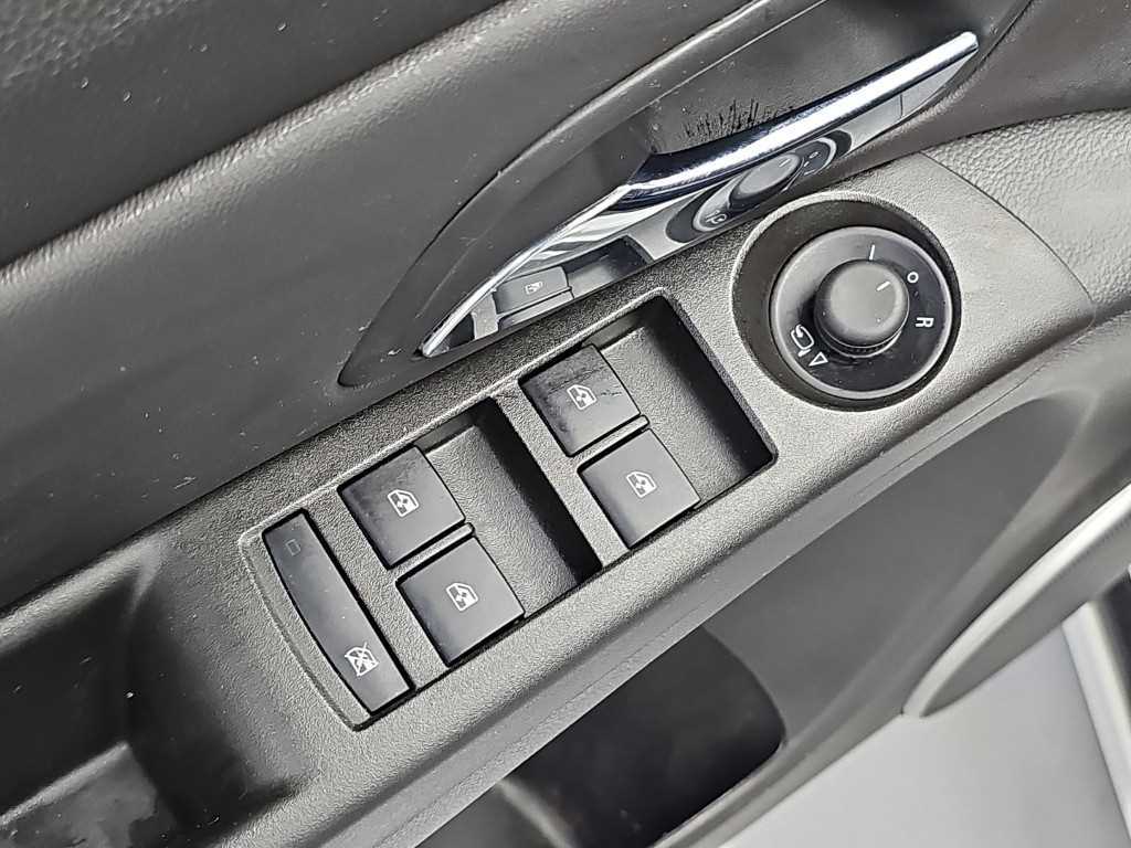 CHEVROLET Cruze — photo 17
