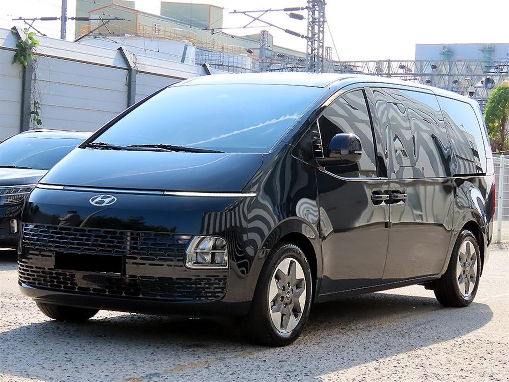 Hyundai Staria — photo 02