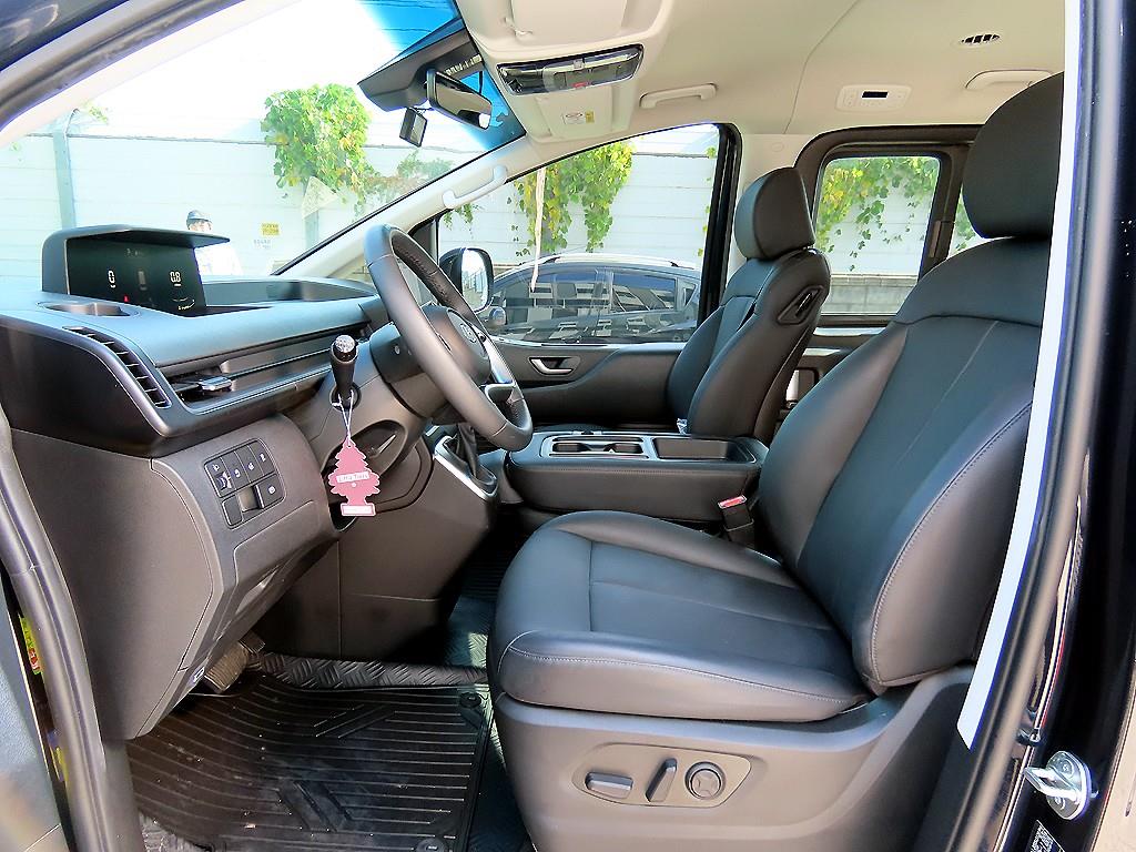 Hyundai Staria — photo 05