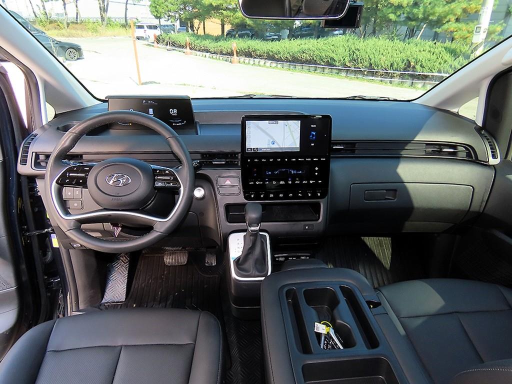 Hyundai Staria — photo 08