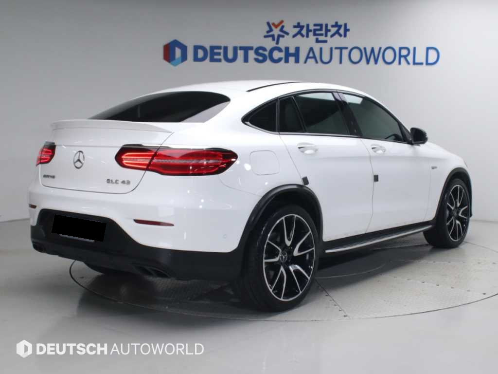 Mercedes-Benz GLC-Class — photo 02