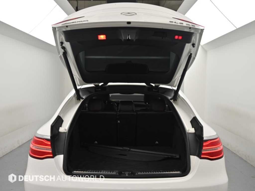 Mercedes-Benz GLC-Class — photo 19