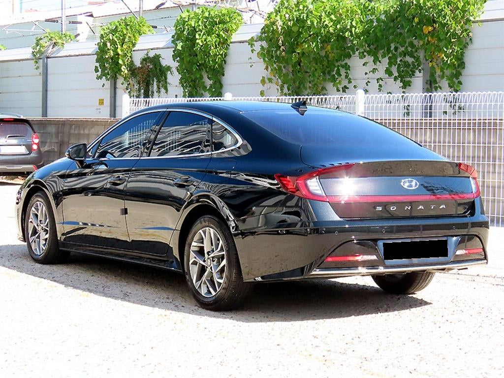 Hyundai Sonata — photo 03