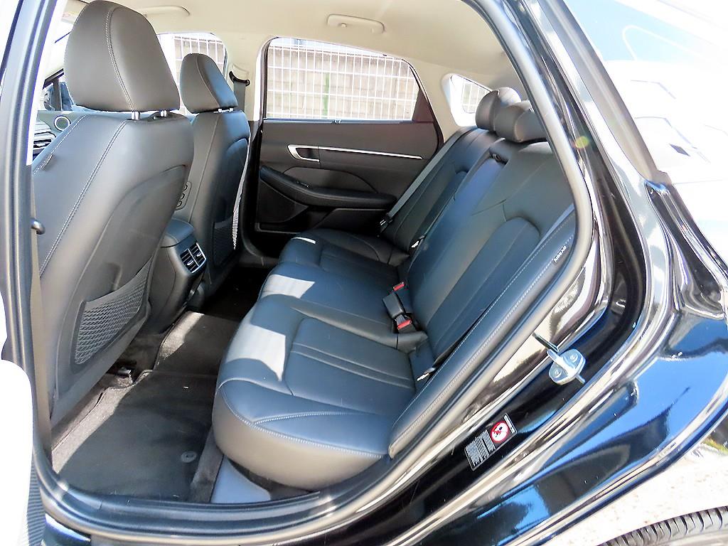 Hyundai Sonata — photo 06