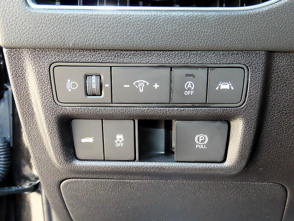 Hyundai Sonata — photo 12