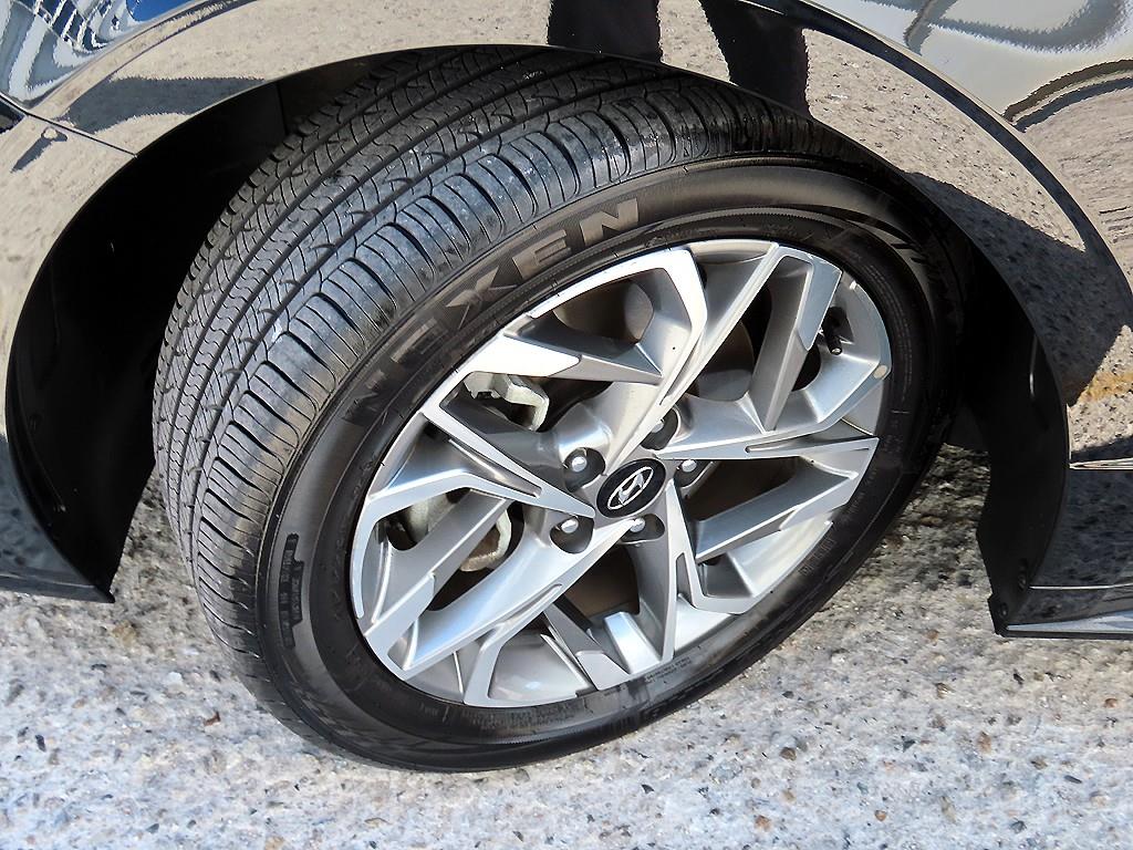Hyundai Sonata — photo 20