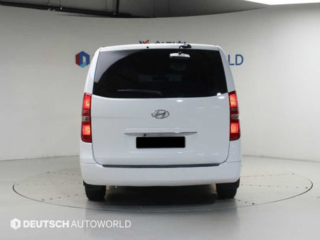 Hyundai Starex — photo 04