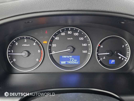 Hyundai Starex — photo 08