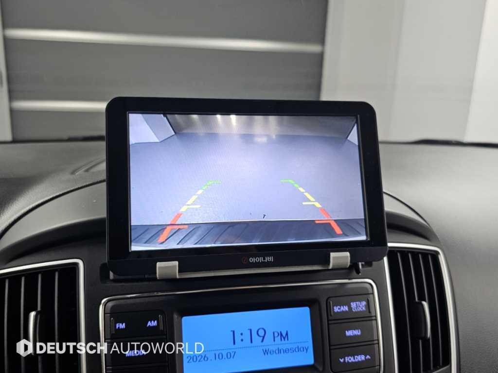 Hyundai Starex — photo 15