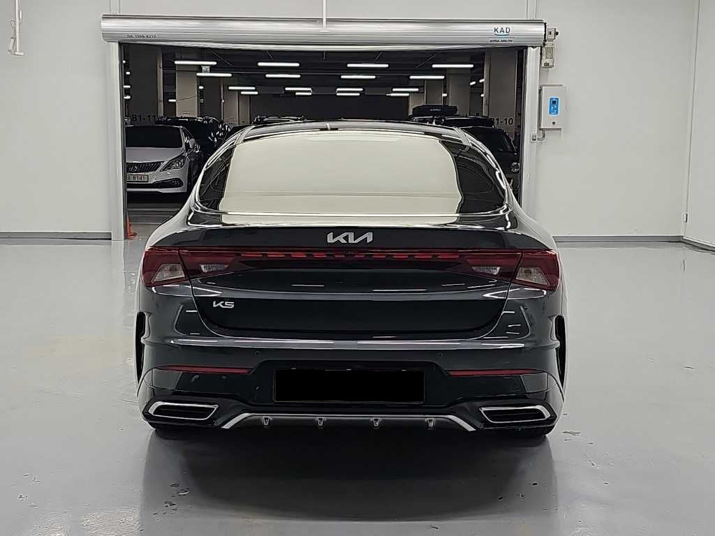 Kia K5 — photo 03