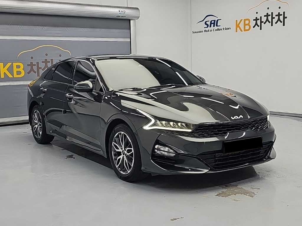 Kia K5 — photo 04