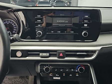 Kia K5 — photo 10