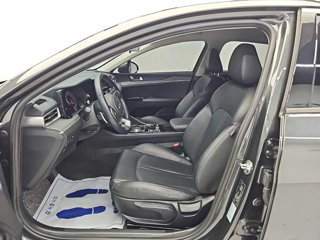 Kia K5 — photo 11