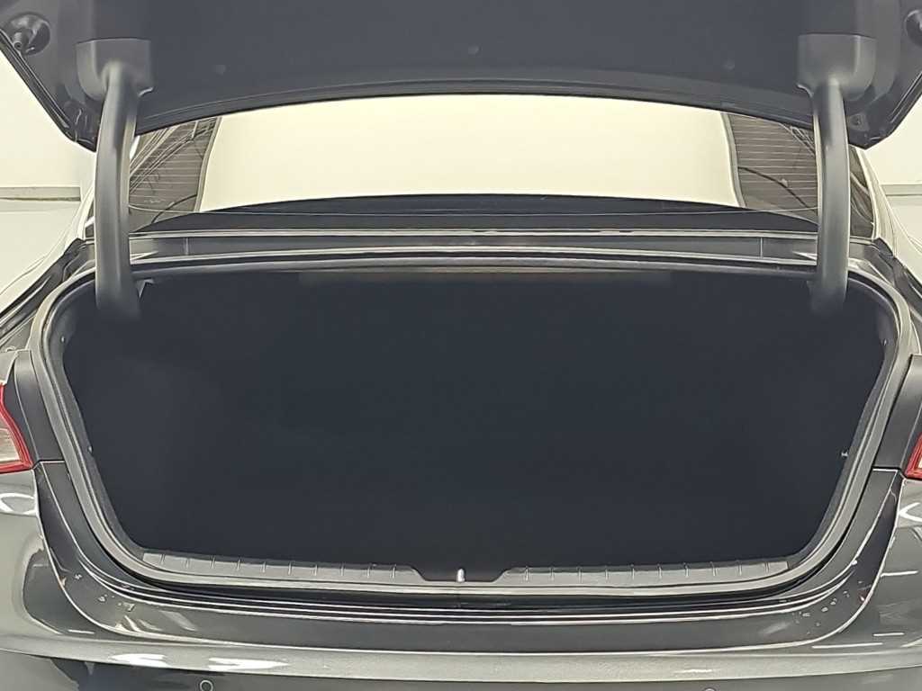 Kia K5 — photo 18