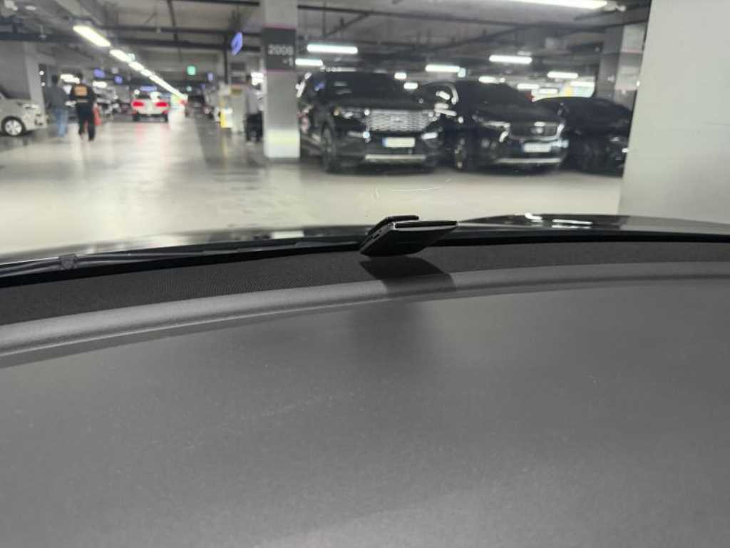 Tesla Model 3 — photo 15