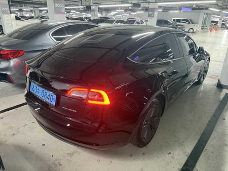 Tesla Model 3 — photo 20