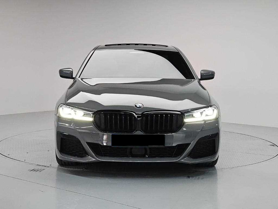 BMW 5-Series — photo 02