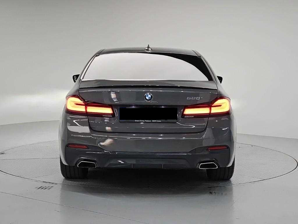 BMW 5-Series — photo 03