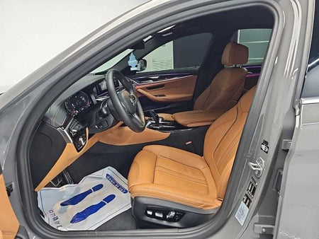 BMW 5-Series — photo 11