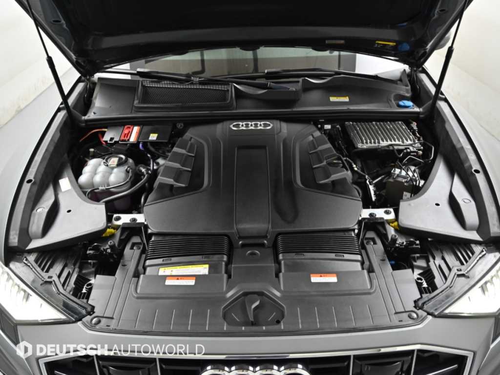 Audi Q8 — photo 06