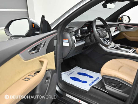 Audi Q8 — photo 11
