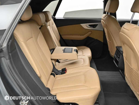 Audi Q8 — photo 12