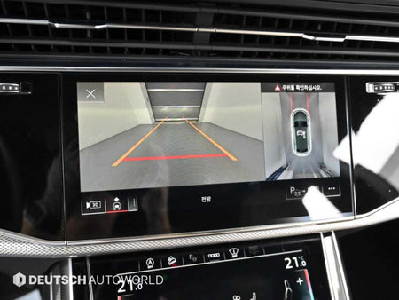 Audi Q8 — photo 15