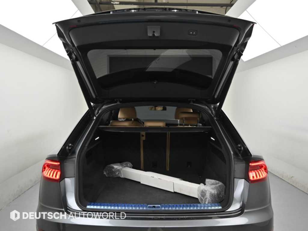 Audi Q8 — photo 19