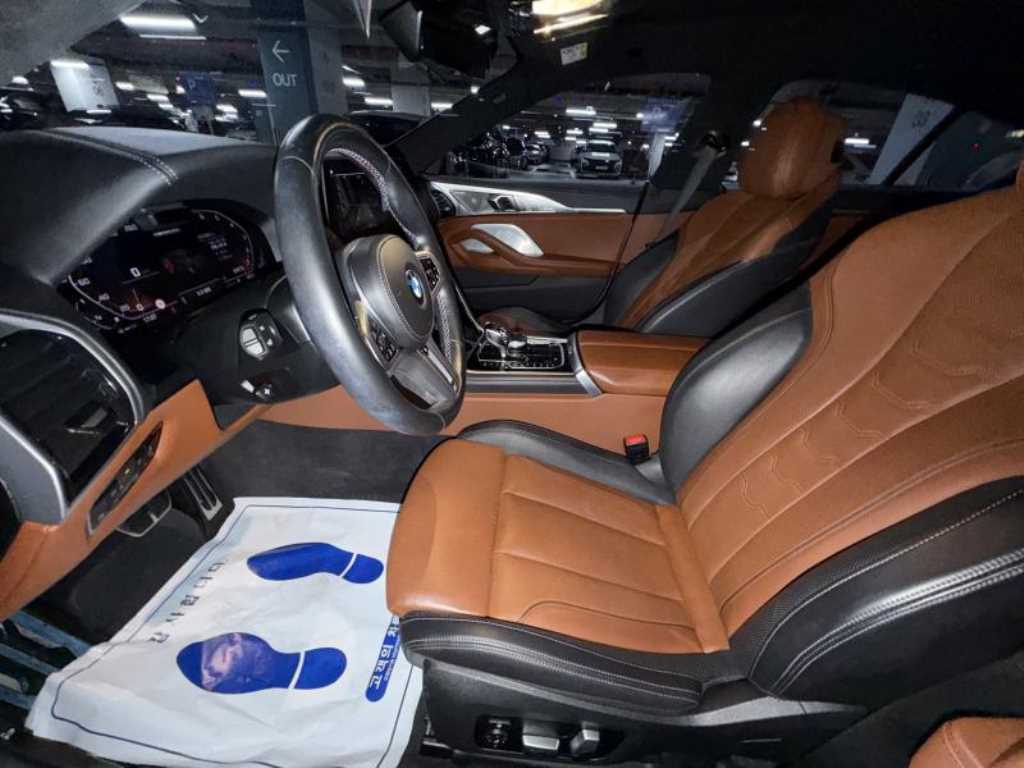 BMW 8-Series — photo 07