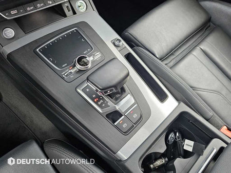 Audi Q5 — photo 09