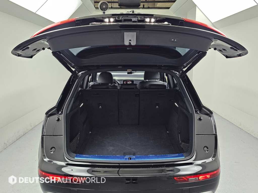 Audi Q5 — photo 19