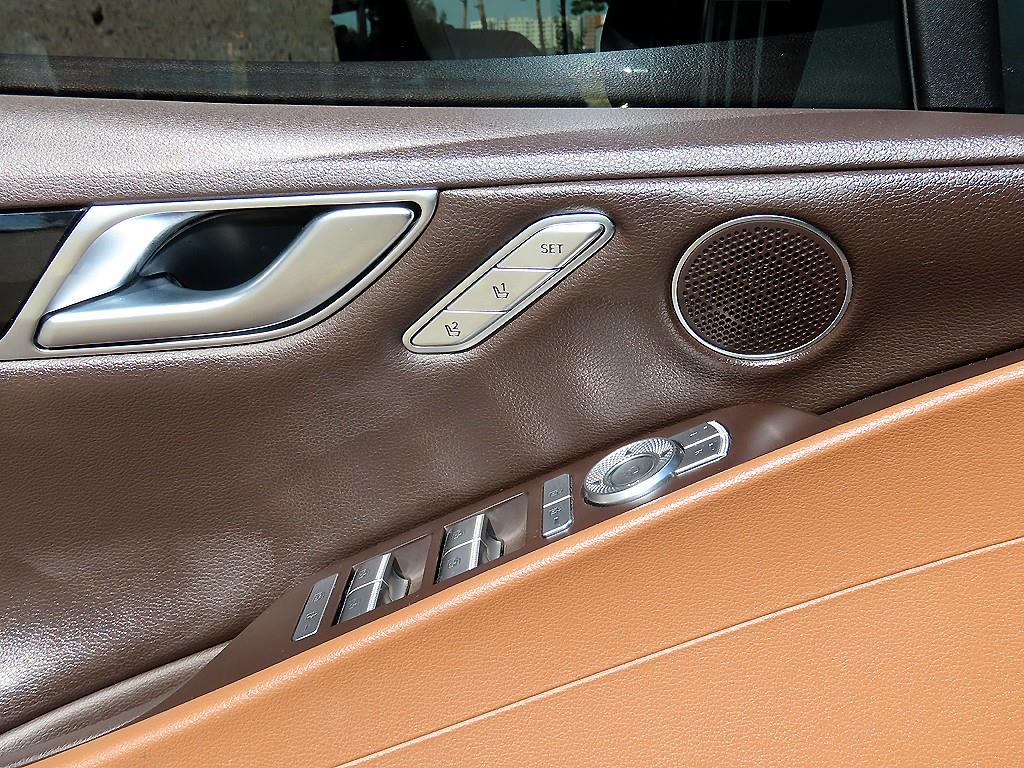 Genesis G80 — photo 11