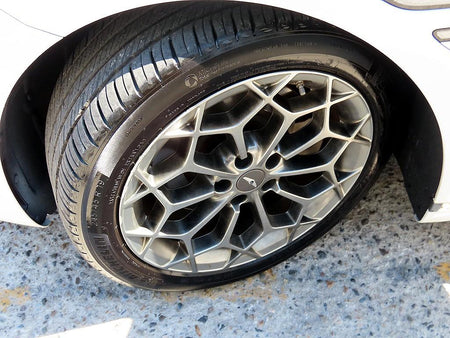 Genesis G80 — photo 20