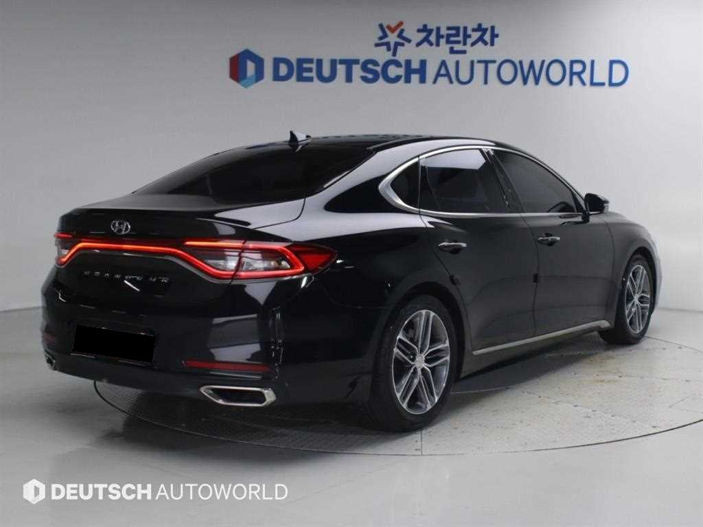 Hyundai Grandeur — photo 02