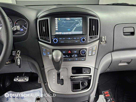 Hyundai Starex — photo 15