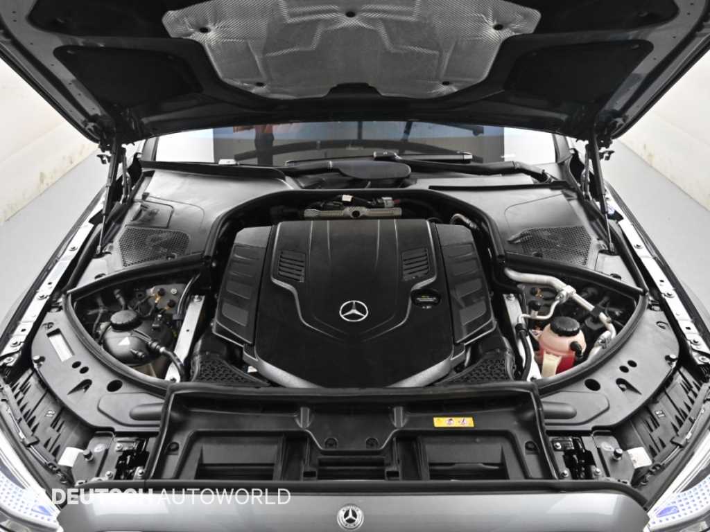 Mercedes-Benz S-Class — photo 06