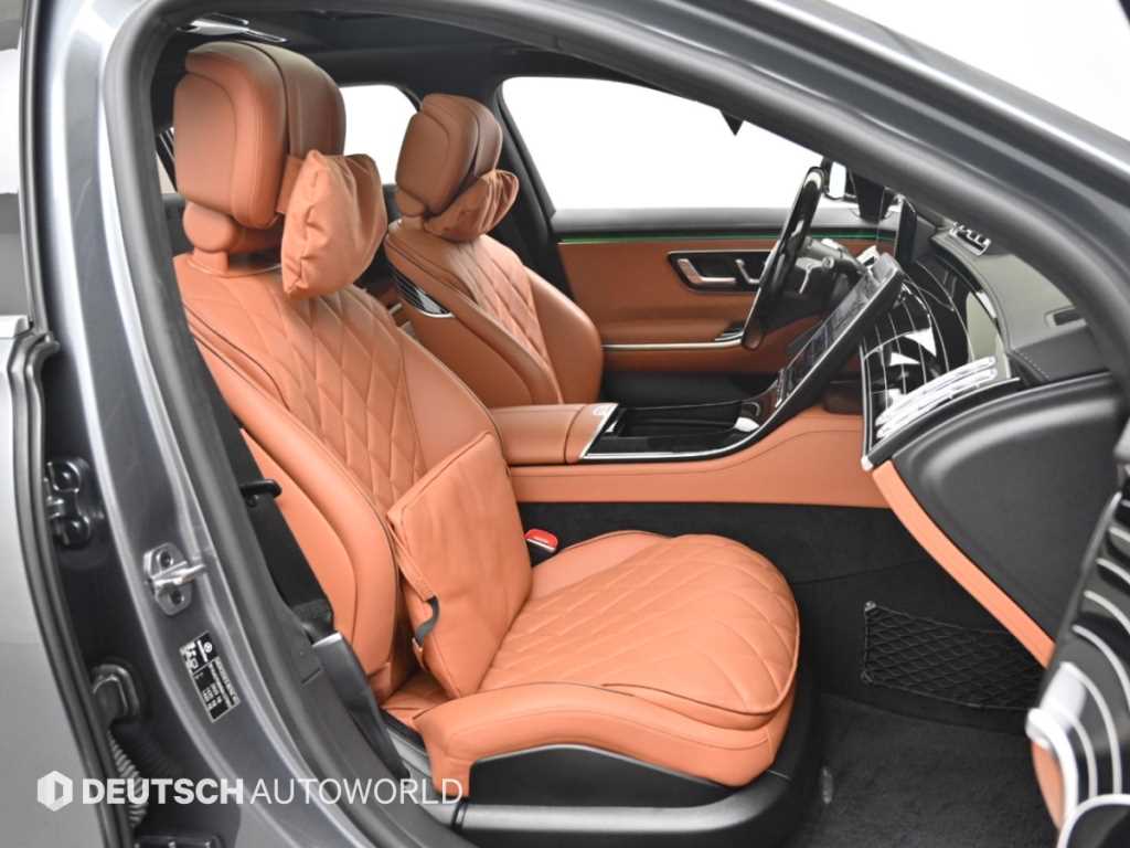 Mercedes-Benz S-Class — photo 10