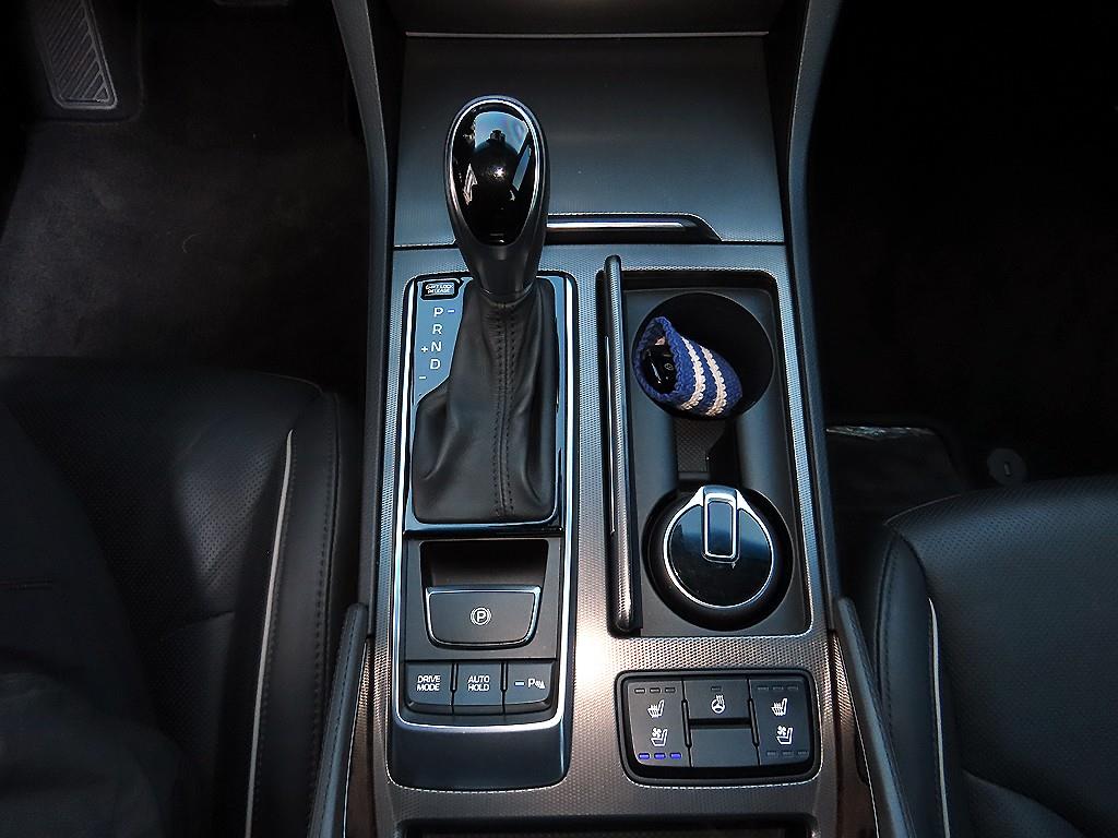 Hyundai Aslan — photo 11