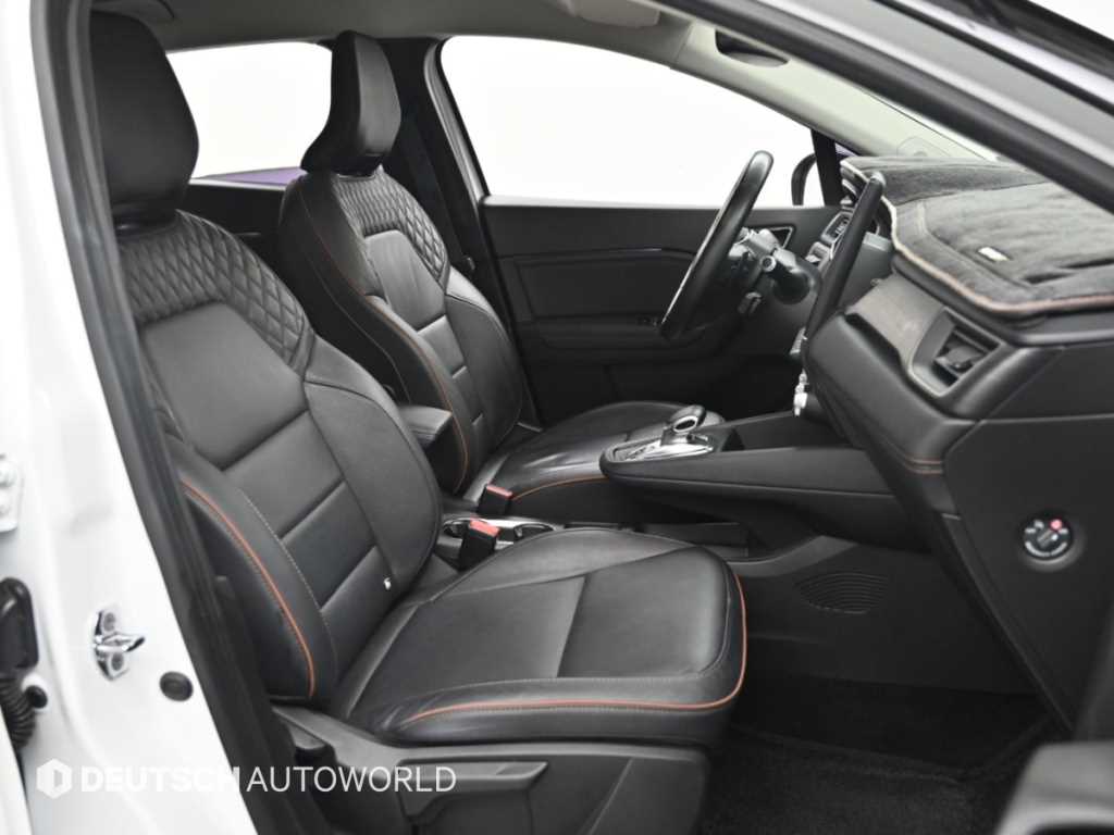RENAULT Captur — photo 10