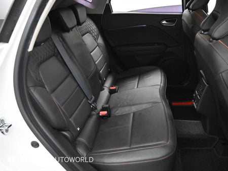 RENAULT Captur — photo 12