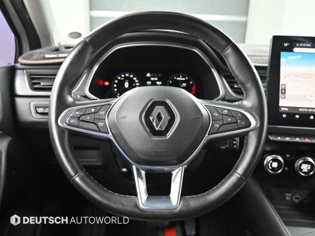 RENAULT Captur — photo 13