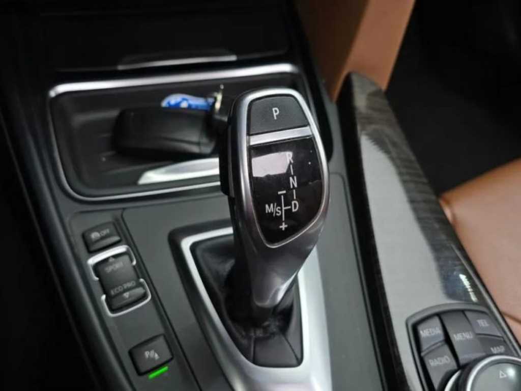 BMW 4-Series — photo 09