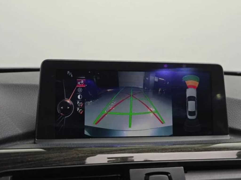 BMW 4-Series — photo 16