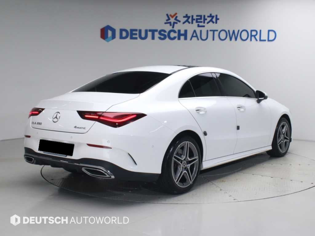 Mercedes-Benz CLA-Class — photo 02