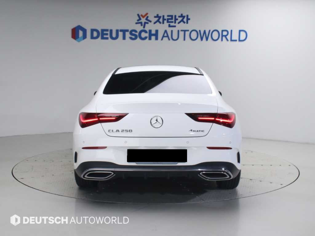 Mercedes-Benz CLA-Class — photo 04