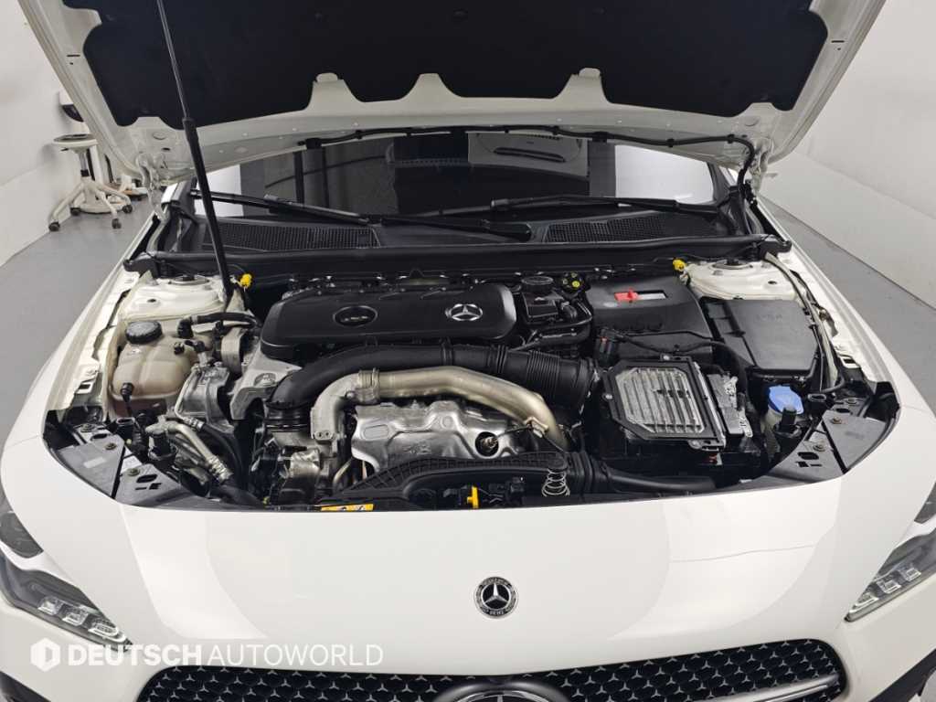 Mercedes-Benz CLA-Class — photo 06