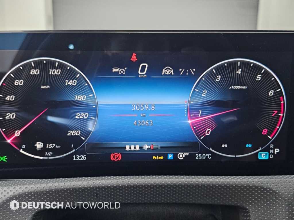 Mercedes-Benz CLA-Class — photo 08