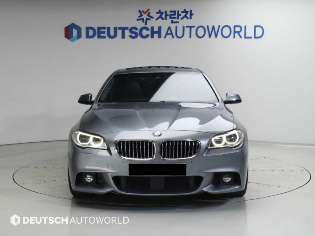 BMW 5-Series — photo 03