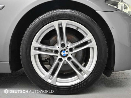 BMW 5-Series — photo 06