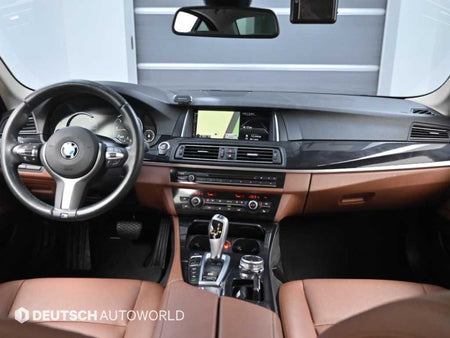 BMW 5-Series — photo 08